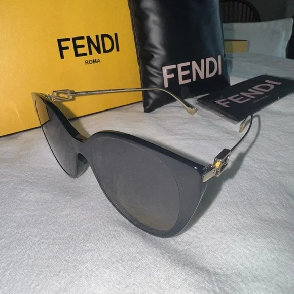 Fendi Black Cat Eye Sunglasses with Gold Accents display picture 3